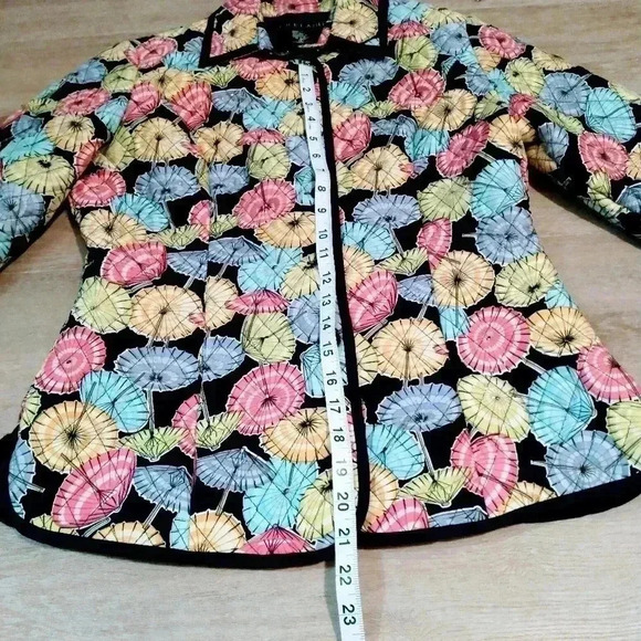 Silkland women's size small umbrella quilted jacket - Picture 5 of 10
